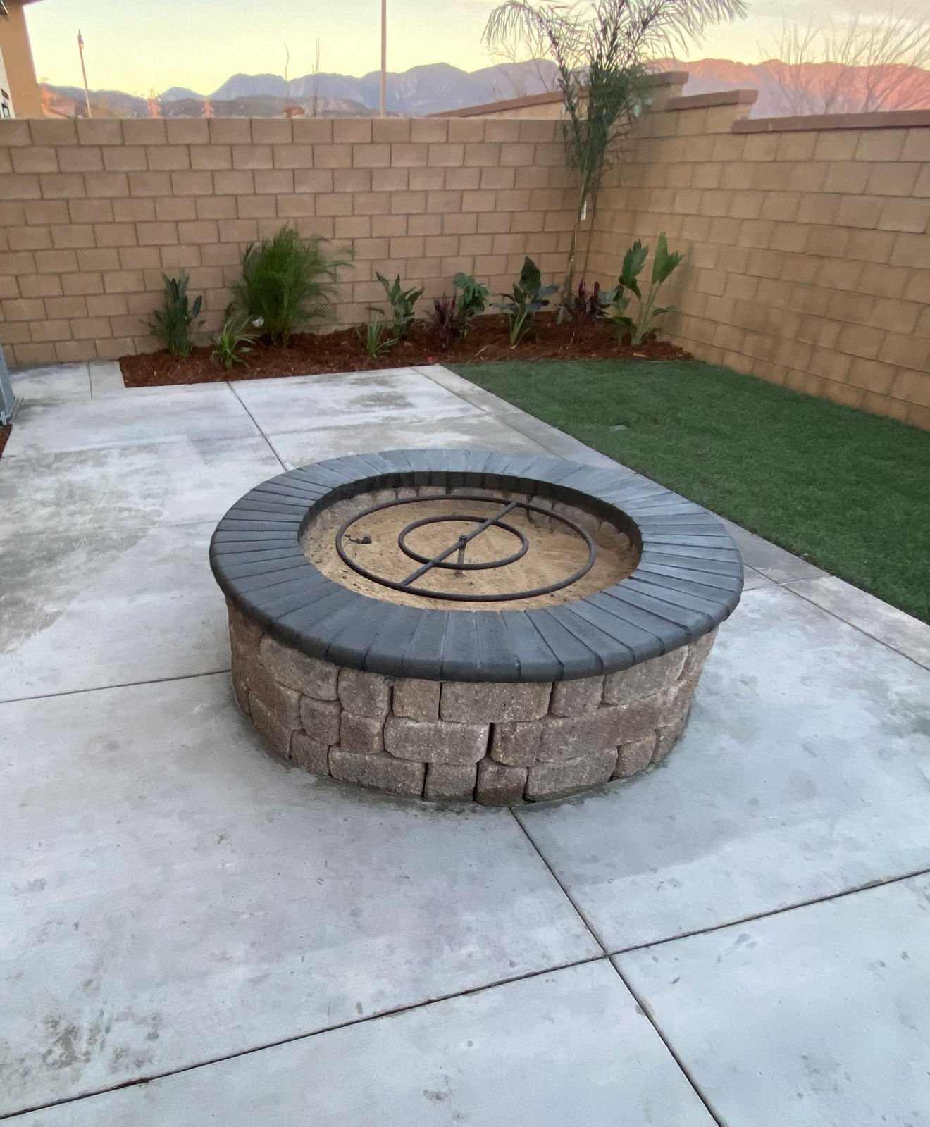 Walls & Fire Pits project by Newline Concrete and Pavers